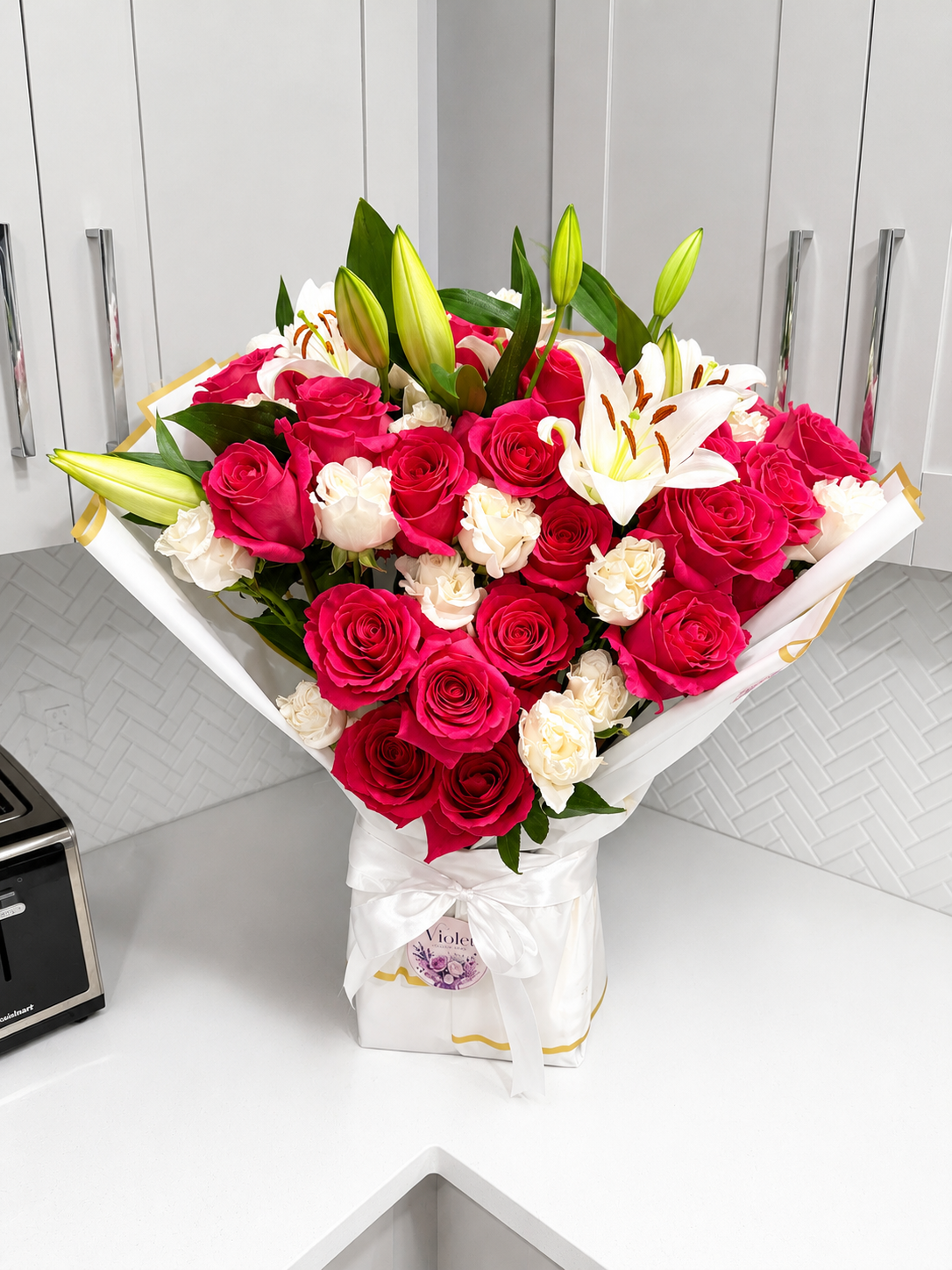 50 hot pink and white mix with lilies